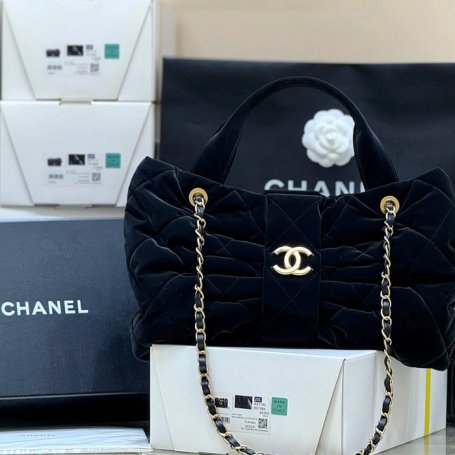 CHANEL ナイロン デニム ブラック×ゴールド ショルダーバッグ ファッショナブル 中 38×29×5cm サイズ:38×29×5cm