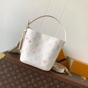 LOUIS VUITTON M25673 牛皮 モノグラム ショルダーバッグ レディースショルダー手提げ 18x16x12cm サイズ:18x16x12cm