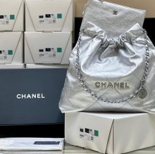 CHANEL 44800 カーフレザー クラシック ファッショナブル 42×39×8cm サイズ:42×39×8cm