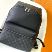 Louis Vuitton ディスカバリー スモールリュック モノグラム ブラック M30230 サイズ:40x30x20cm