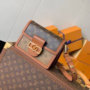 LOUIS VUITTON M45959 牛皮 モノグラム キャンバス 斜め掛けバッグ レディース斜め掛け 20x15cm サイズ:20x15cm