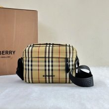 BURBERRY バーバリーチェック パディバッグ サイズ:22.5x16x6.5cm