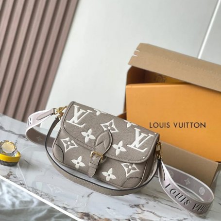 LOUIS VUITTON M46583 パターン 斜め掛けバッグ レディース斜め掛け 23x16x8.5cm サイズ:23x16x8.5cm