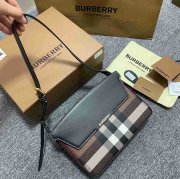 BURBERRY 1301 カーフスキン チェック ショルダーバッグ クラシックチェック 24x18cm サイズ:24x18cm