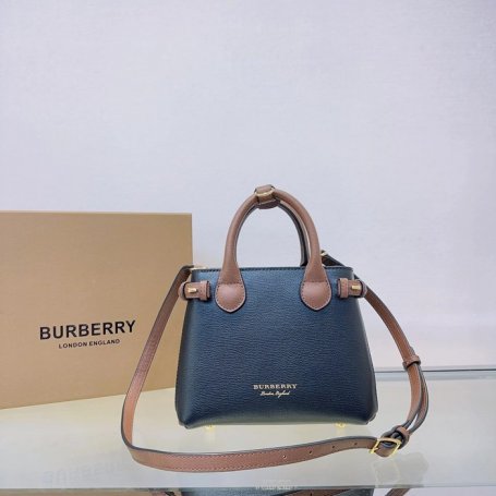 BURBERRY 7121 カーフレザー チェック 斜め掛けバッグ クラシックチェック 22x17x12cm サイズ:22x17x12cm