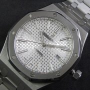 AUDEMARS PIGUET ロイヤルオーク コピー時計 購入検討
