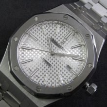 AUDEMARS PIGUET ロイヤルオーク コピー時計 購入検討