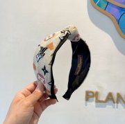 ルイ ヴィトン スタイル ヘアバンド