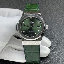 HUBLOT クラシックフュージョン 542.NX.8970.LR チタニウム 42mm グリーン 素敵な新作