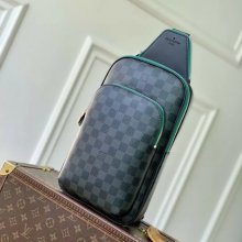 LOUIS VUITTON M28318 グラファイトショルダー アベニュー サイズ:31x20cm