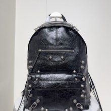 Balenciaga ルカゴール スタッズ リュック オールレザー ブラック 188010 サイズ:46x35x18cm