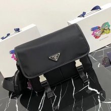 PRADA 2VD769B ナイロンフラップ斜め掛け 中 サイズ:26x20x10cm