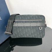 DIOR サファリメッセンジャー 大 サイズ:26x17cm