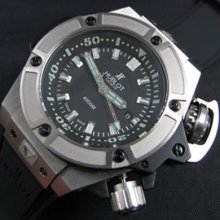 HUBLOT キングパワー 4000 ブラック Asian 2824搭載 チタン 自動巻き