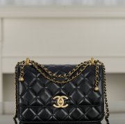 CHANEL カーフレザー ブラック×ゴールド ハンドバッグ 22×14.5×8cm サイズ:22×14.5×8cm