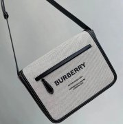 BURBERRY 0361 キャンバス×レザーメッセンジャー サイズ:28x21.5cm