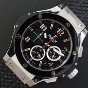 HUBLOT ビッグバン クォーツ搭載 ブラック クロノグラフ ラバーベルト レビュー高評