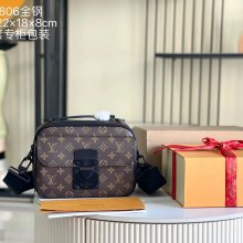 LOUIS VUITTON M45806 特級オールスチール金具斜め掛け サイズ:22x18cm