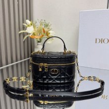 DIOR 0820 ラムレザー、レザー レター ブラック、ゴールド、ベージュ 斜め掛けバッグ、ショルダーバッグ、ハンドバッグ ミニ 新作 16.5x9.5x8.0cm サイズ:16.5x9.5cm