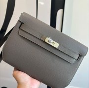 HERMES ケリー デペッシュ 25 クラッチバッグ エプソム革 ショルダーストラップ付き サイズ: