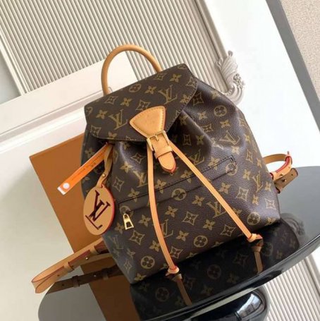 Louis Vuitton リュック オールレザー ブラック M45501 サイズ:33x27.5x14cm
