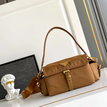 PRADA 1BD394 メッセンジャー 小 サイズ:30x14x10cm