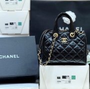 CHANEL カーフレザー ショルダーバッグ ヴィンテージ ファッショナブル 21×17×13cm サイズ:21×17×13cm
