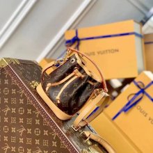 LOUIS VUITTON M81266 牛皮 モノグラム キャンバス 斜め掛けバッグ レディース斜め掛け 16x13x10cm サイズ:16x13x10cm
