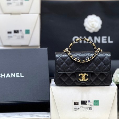 CHANEL カーフレザー 荔枝紋 ブラック×ゴールド 斜め掛けバッグ クラシック 小 19.5×12×6.5cm サイズ:19.5×12×6.5cm