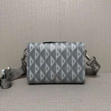DIOR ジップメッセンジャー リンゴット サイズ:22x15cm
