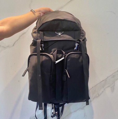 Prada 登山 リュック ナイロン ブラック 2VZ019 サイズ:52x32x19cm