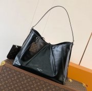LOUIS VUITTON M25143 羊皮 斜め掛けバッグ レディース斜め掛け 39x30x15cm サイズ:39x30x15cm