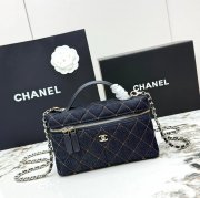 CHANEL AP4835 カーフレザー デニム ブルー×ゴールド 斜め掛けバッグ クラシック ファッショナブル 19.5×17×5cm サイズ:19.5×17×5cm