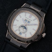 PATEK PHILIPPE ノーチラス アニュアル ホワイト文字盤