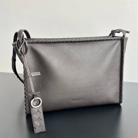 BOTTEGA VENETA BV 826852 コリエレハンドバッグ サイズ:39x29x14.5cm
