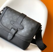 LOUIS VUITTON M45911 メッセンジャー サイズ:36x23x11cm