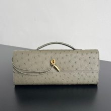 BOTTEGA VENETA BV 805241 アンディアーモ クラッチバッグ ダチョウ革 31x13cm サイズ:31x13cm