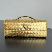 BOTTEGA VENETA BV 741511 クラッチバッグ 編み羊革 31x13cm サイズ:31x13cm