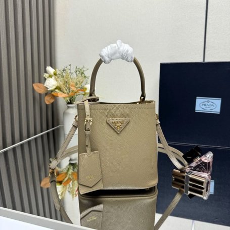 PRADA 1BA217 レザー ゴールド、プリント 斜め掛けバッグ、ショルダーバッグ、バケツバッグ クラシック、ミニ 18x17x10cm サイズ:18x17x10cm
