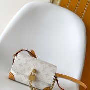 LOUIS VUITTON M14686 キャンバス パターン ハンドバッグ 斜め掛け 18x11x6.5cm サイズ:18x11x6.5cm