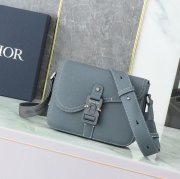 DIOR サドルメッセンジャー 粒面牛皮革 深灰 サイズ:23x17.5cm