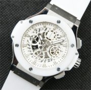 HUBLOT アエロバン 全面ホワイト セラミックベゼル 世界限定デザイン