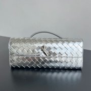 BOTTEGA VENETA BV 741511 クラッチバッグ 編み羊革 31x13cm サイズ:31x13cm