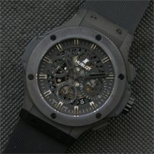 HUBLOT ビッグバン アエロバン 真っ黒スケルトン文字盤 理想的な腕時計