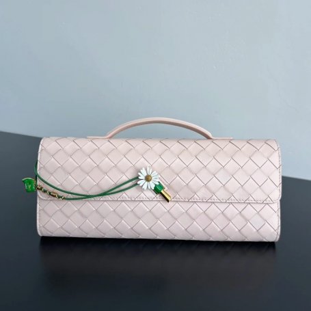 BOTTEGA VENETA BV 836810 アンディアーモ クラッチバッグ ヒナギク 31x13cm サイズ:31x13cm