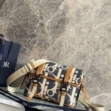 DIOR フラップメッセンジャー 酒椰葉効果オブリーク サイズ:24x18cm