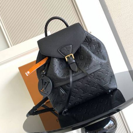Louis Vuitton リュック オールレザー ブラック M45205 サイズ:33x27.5x14cm