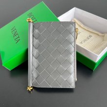BOTTEGA VENETA BV 806078 ソリスティス 二つ折り財布 14.5x11cm サイズ:14.5x11cm