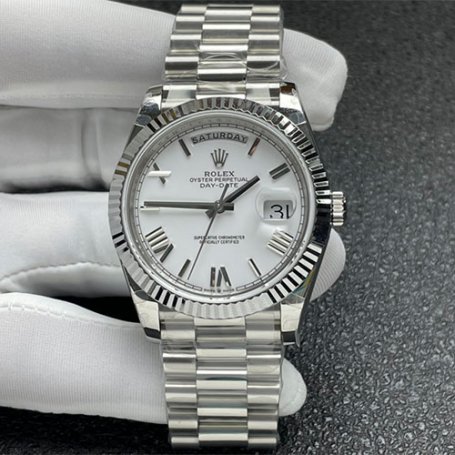 ROLEX M228236 デイデイト 40mm シルバーホワイト 2024人気