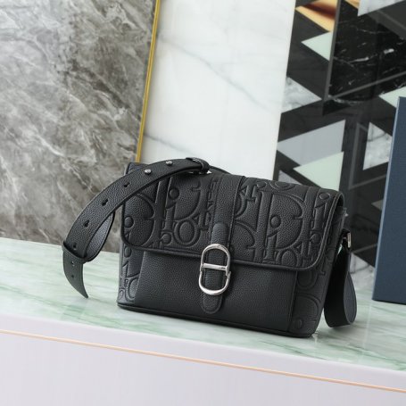 DIOR ディオールデイリー フラップメッセンジャー 大 サイズ:28x18x9.5cm